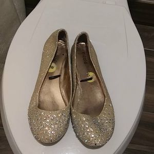 Nicole Miller flats